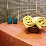 Appartement Cozy Studio With Balcony & Free Parking *