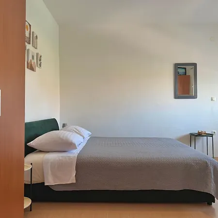 Cozy With Balcony & Free Parking Apartamento