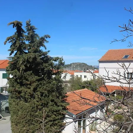 Apartment Markov