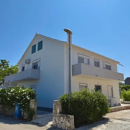 Cozy Studio With Balcony & Free Parking Apartament *