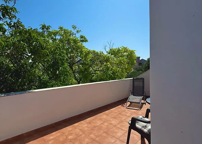 Apartament Cozy Studio With Balcony & Free Parking Murter